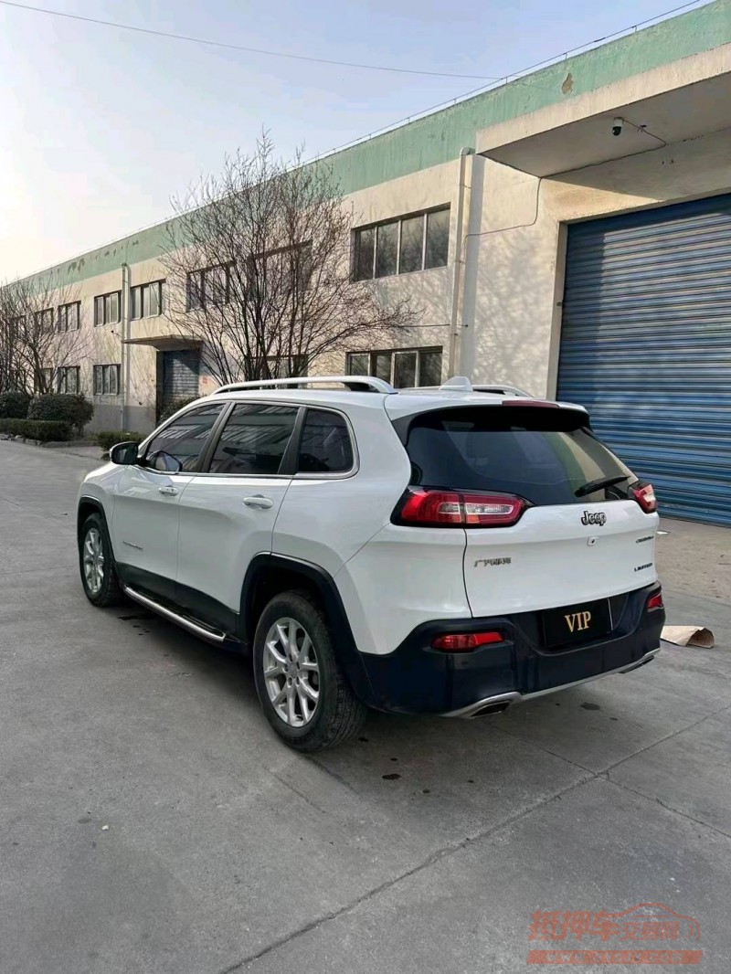 徐州18年Jeep自由光3