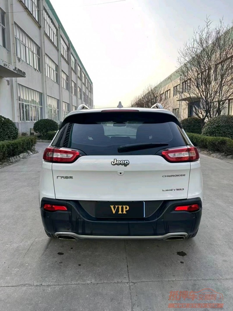 徐州18年Jeep自由光1