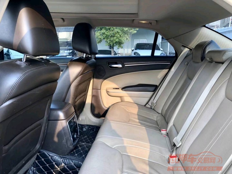 广州13年克莱斯勒300C5