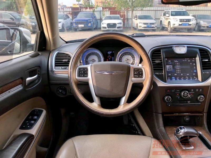 广州13年克莱斯勒300C7