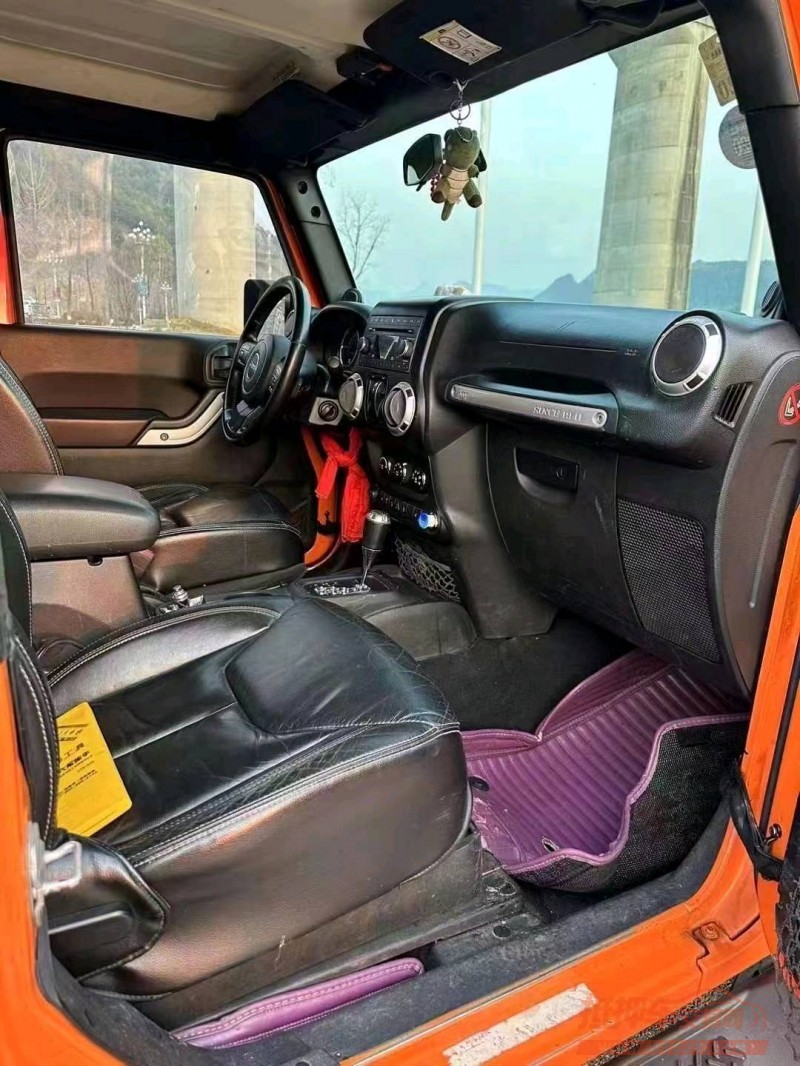 安順13年Jeep牧馬人3