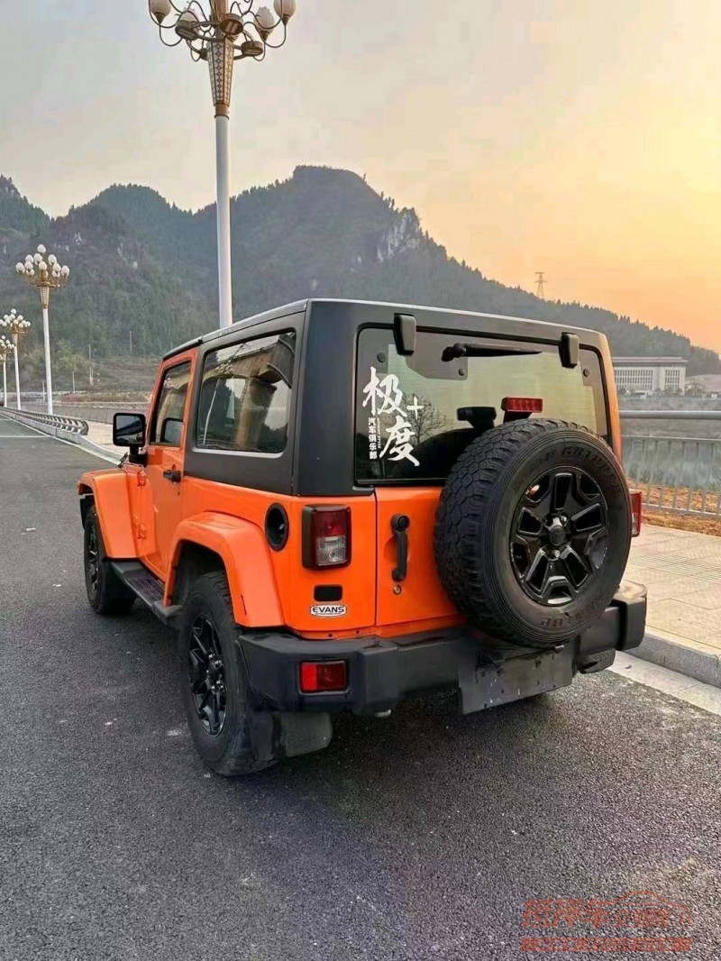 安順13年Jeep牧馬人8
