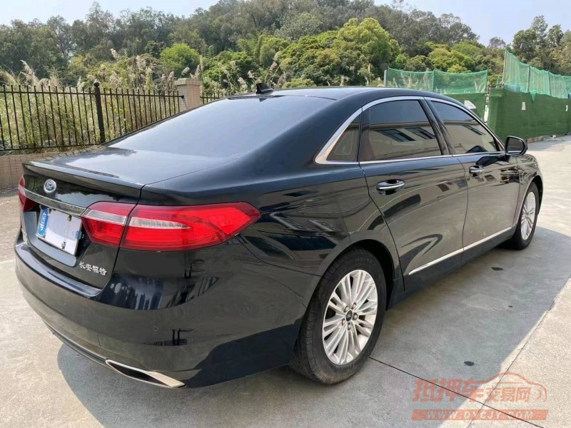 江门18年福特金牛座2