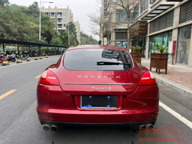 珠海13年保时捷帕拉梅拉7