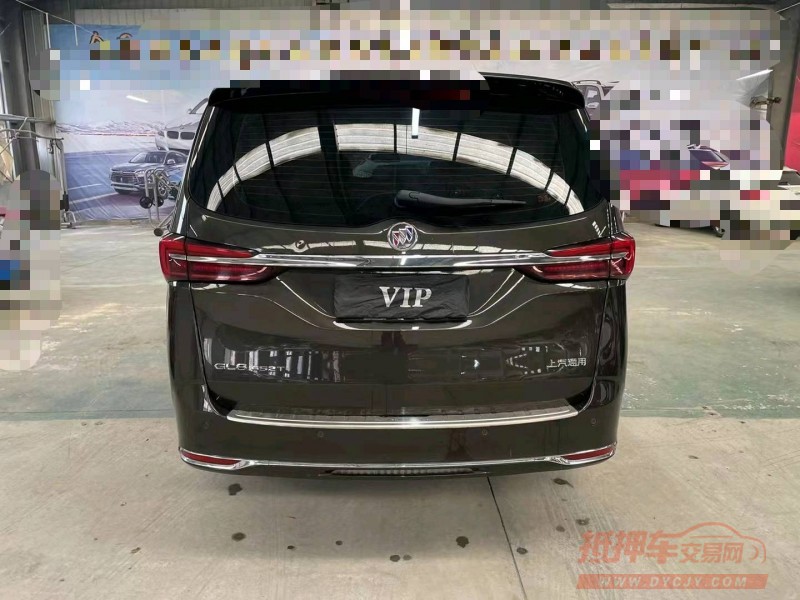 济宁21年别克GL81