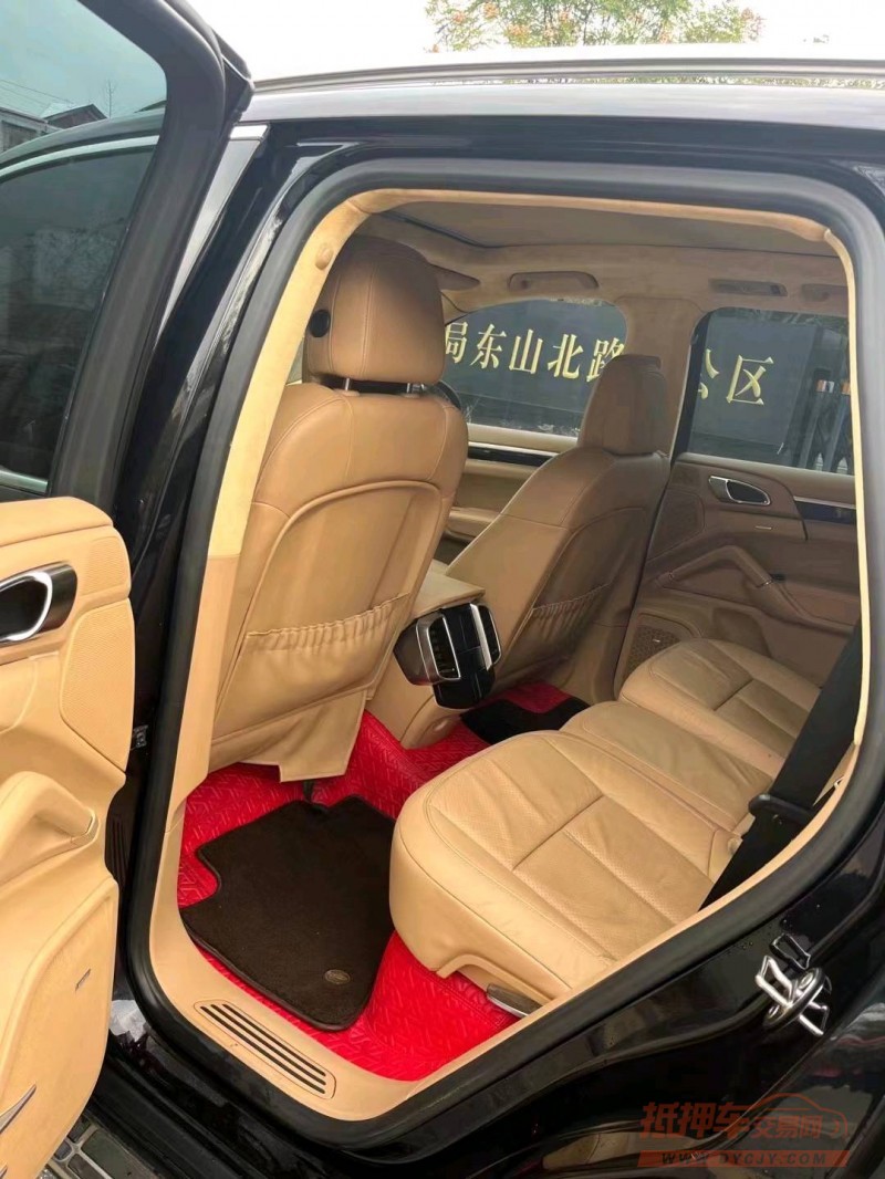 宜昌14年保时捷卡宴7