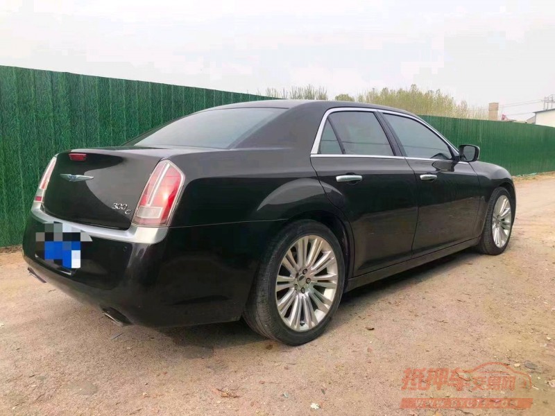 济宁13年克莱斯勒300C8
