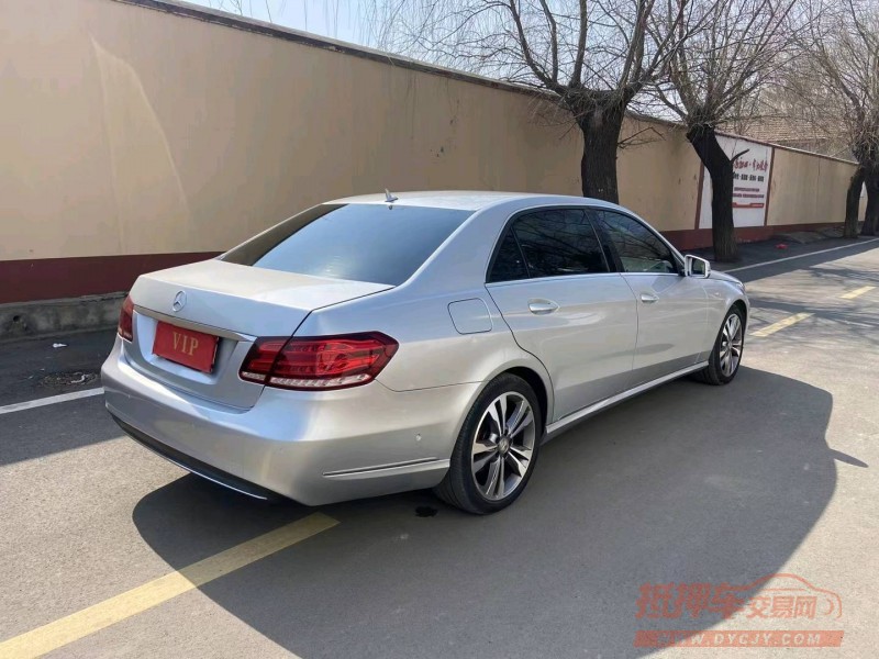 青岛14年奔驰E8