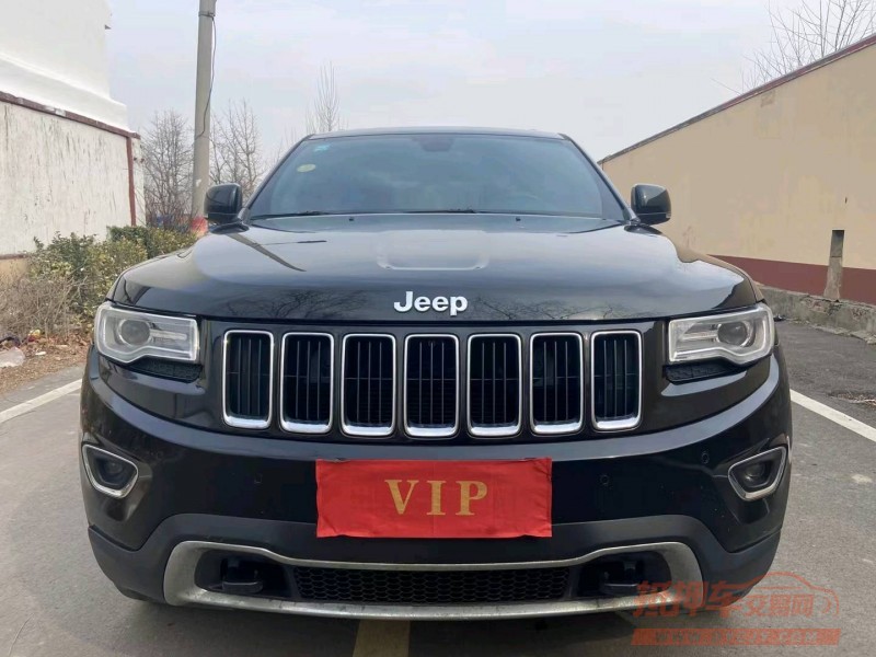 青岛17年Jeep大切诺基9