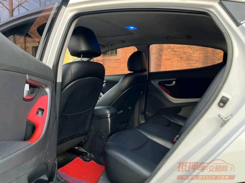 保定17年现代朗动5