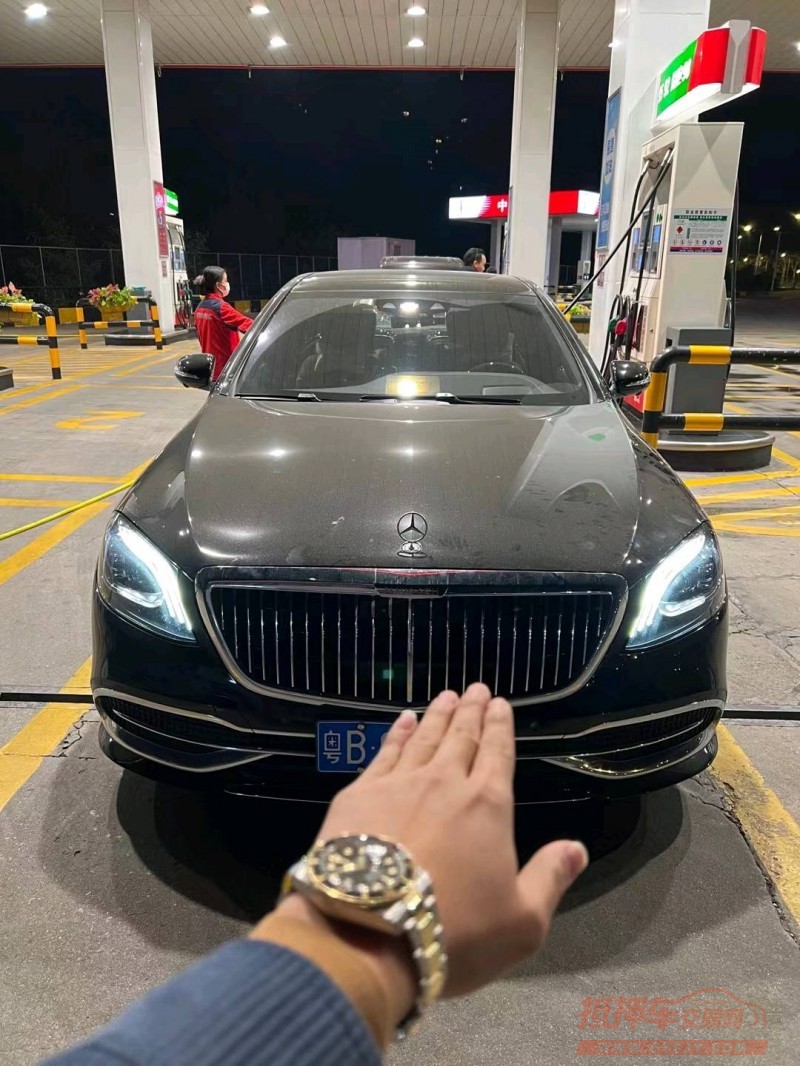 广州21年奔驰迈巴赫S级1