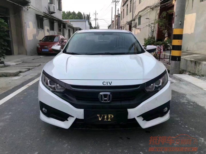 济宁18年本田思域1