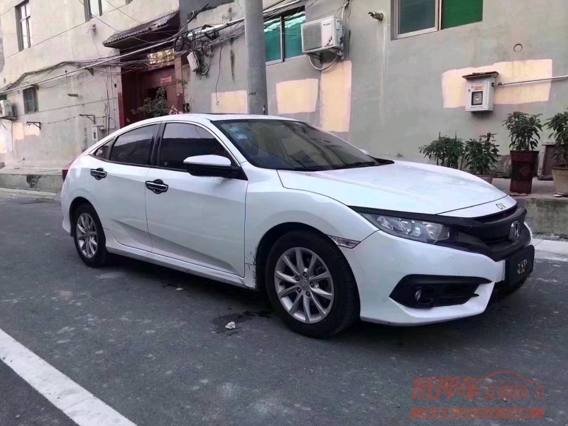 济宁18年本田思域2