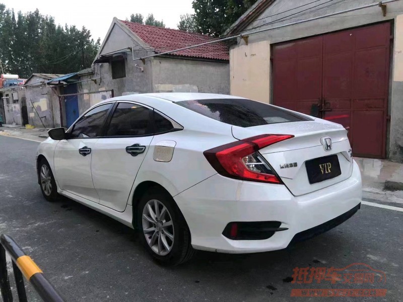 济宁18年本田思域8