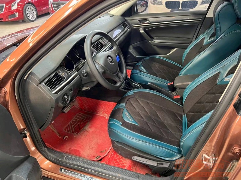 济宁17年大众蔚领4