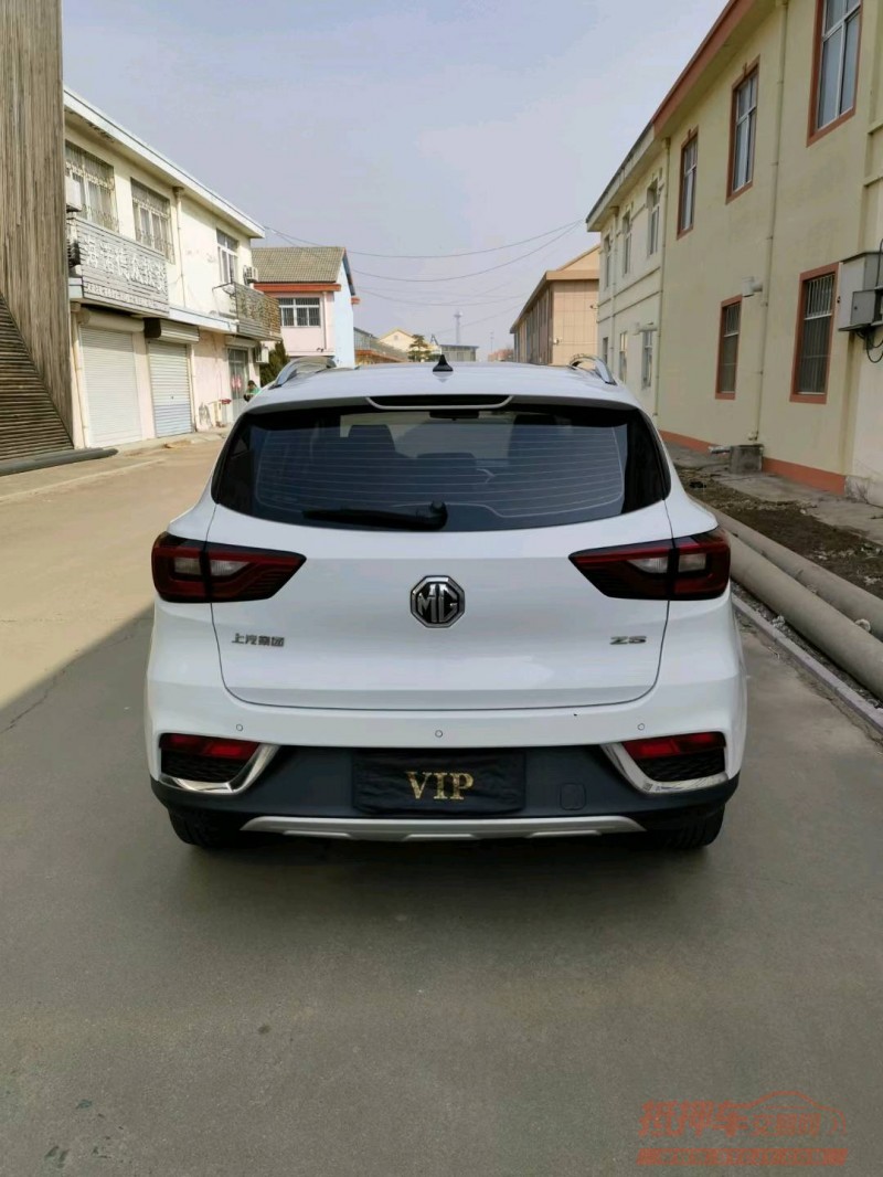 青島18年名爵ZS9