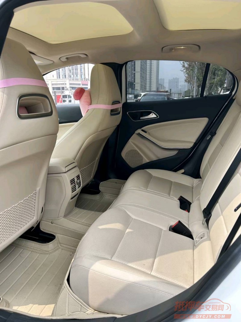 重庆16年奔驰GLA4