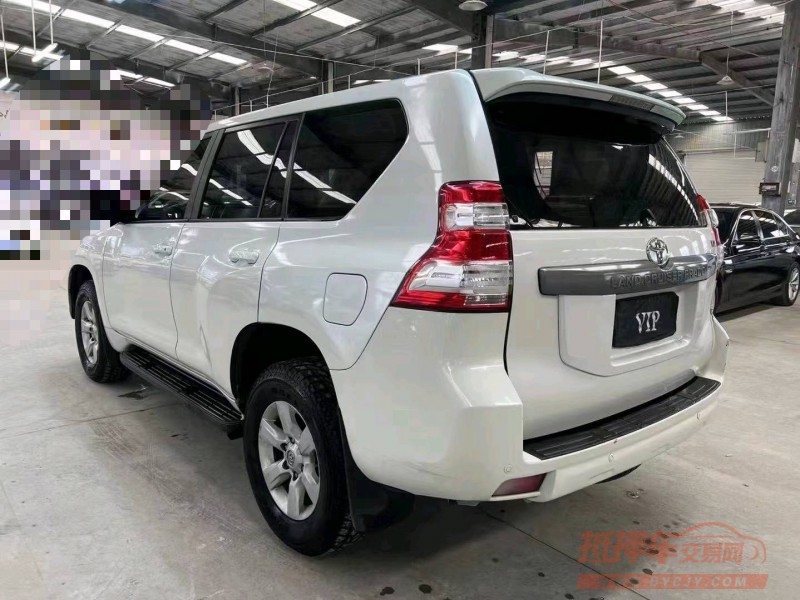 济宁14年丰田普拉多8