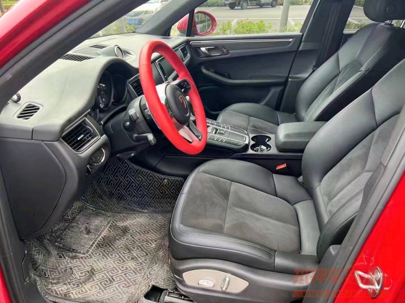 济宁17年保时捷Macan4