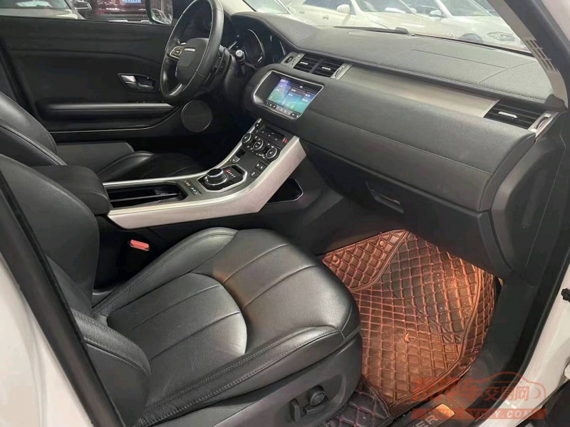 济宁19年路虎极光4