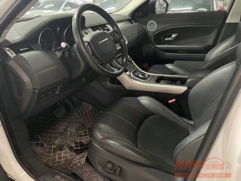 济宁19年路虎极光5