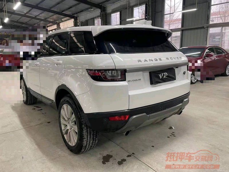 济宁19年路虎极光8