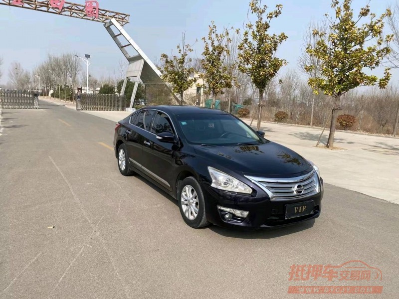 济宁14年日产天籁2