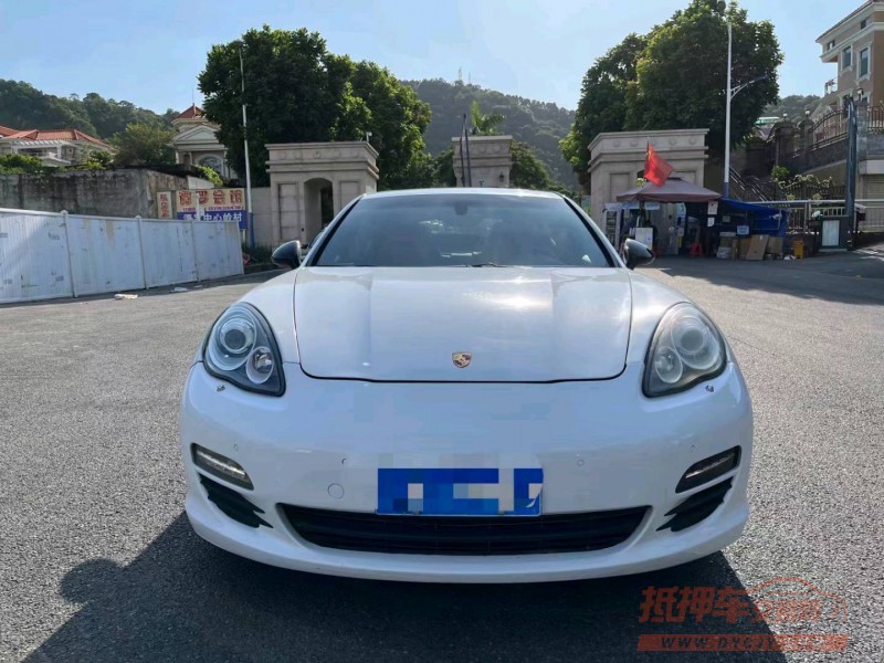 徐州11年保时捷帕拉梅拉1
