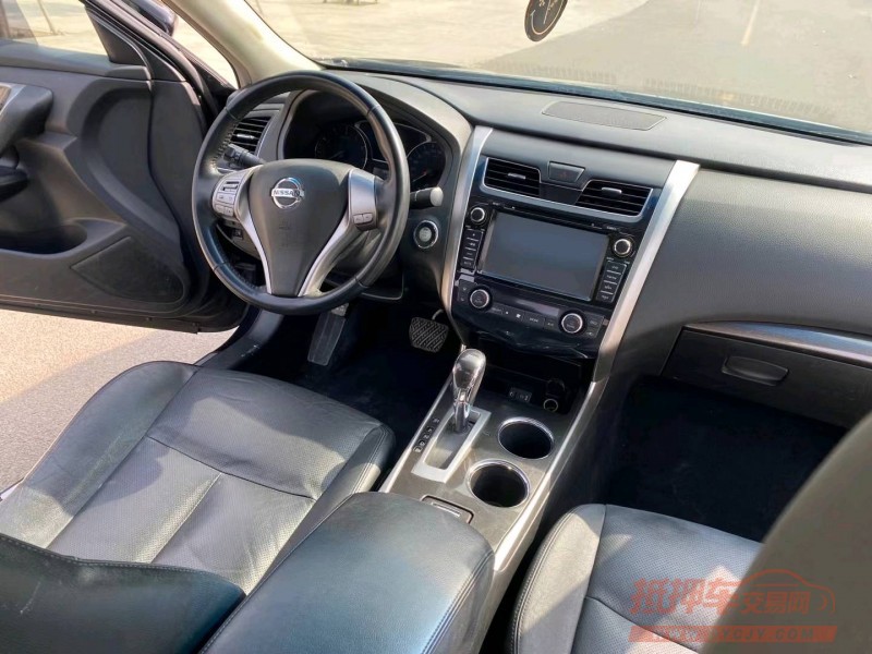 济宁14年日产天籁6