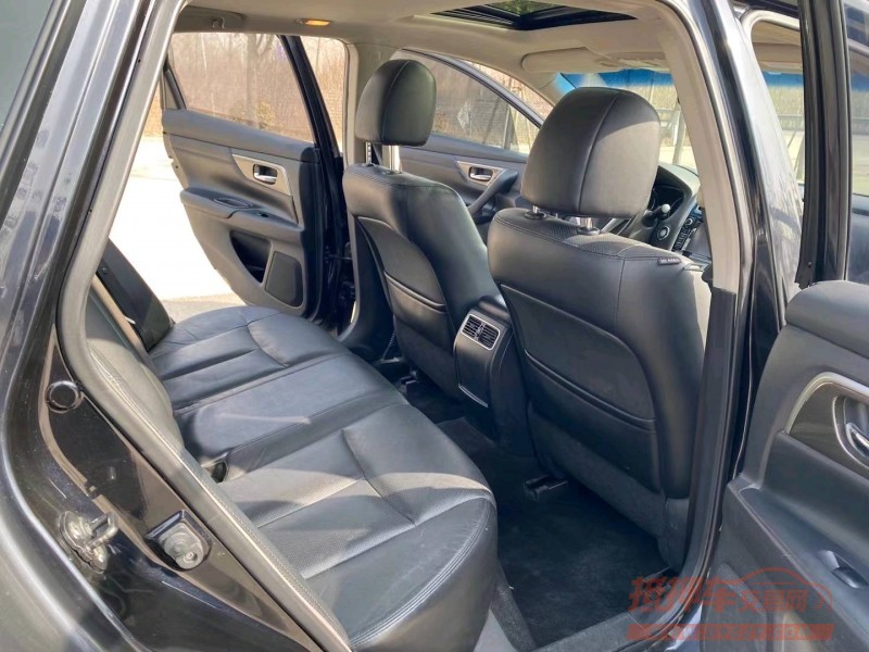 济宁14年日产天籁8