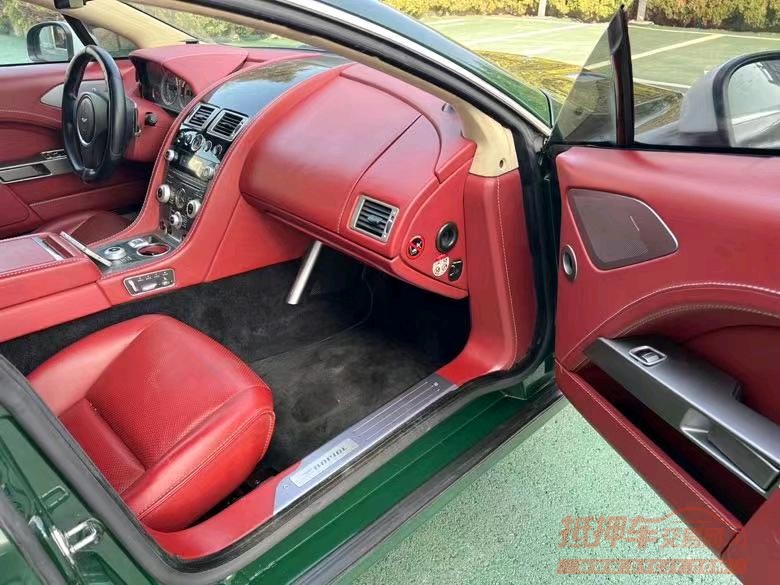 盐城12年阿斯顿·马丁Rapide6