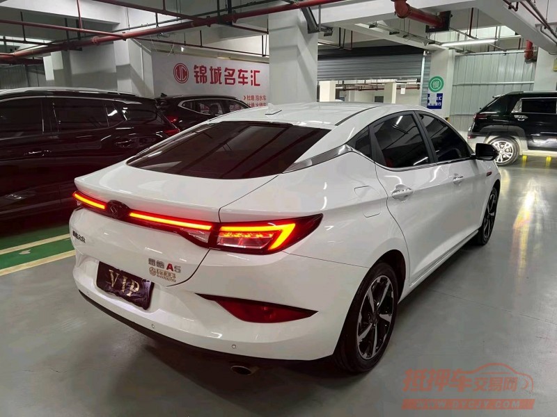 成都22年江淮思皓8