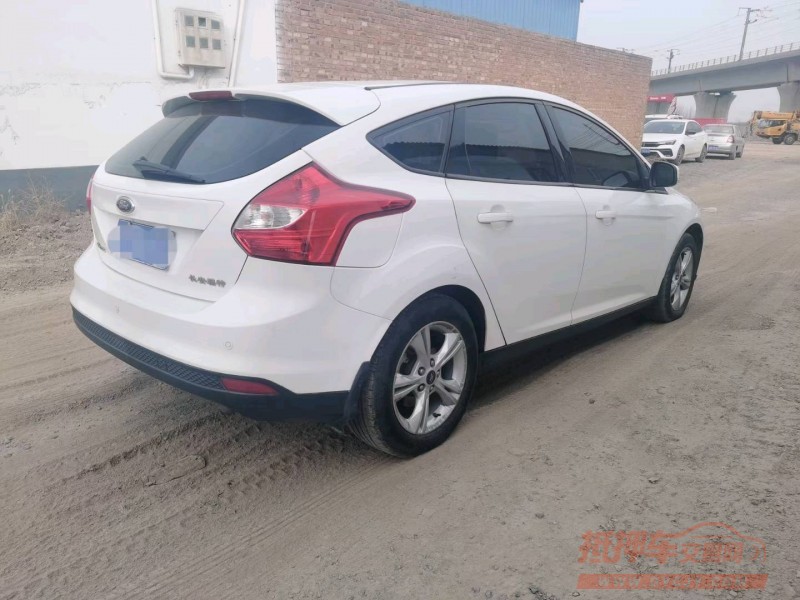 保定13年福特福克斯7