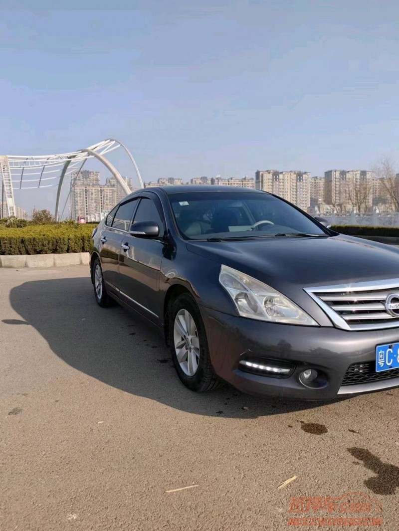 济南13年日产天籁5