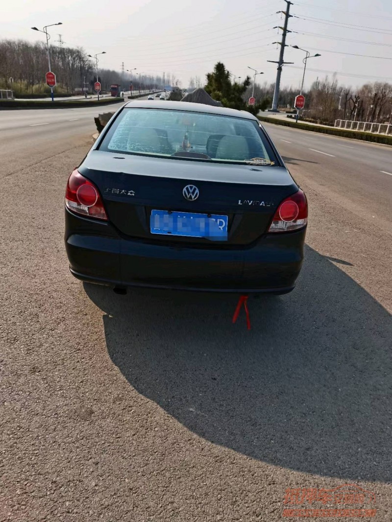 济南14年大众朗逸5