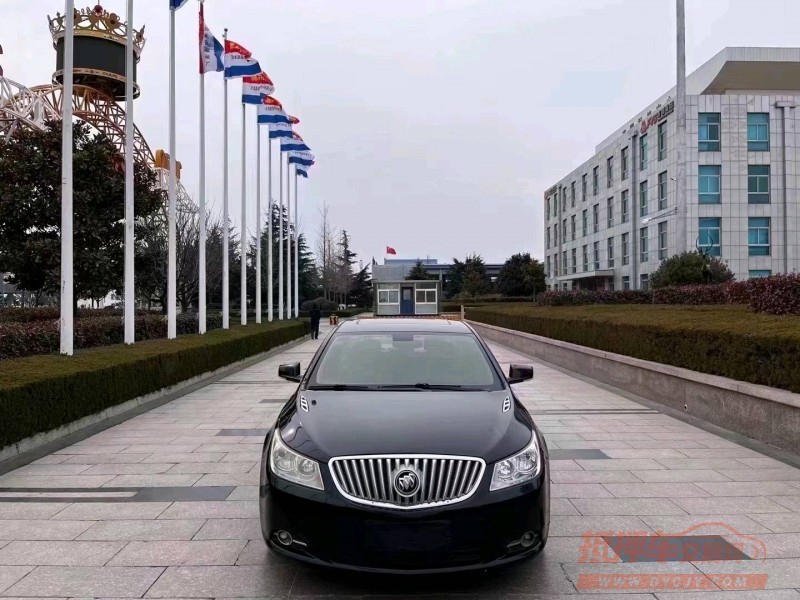 枣庄10年别克君越1