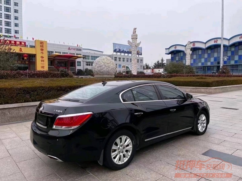 枣庄10年别克君越3