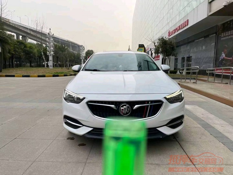 宜昌18年别克君威1