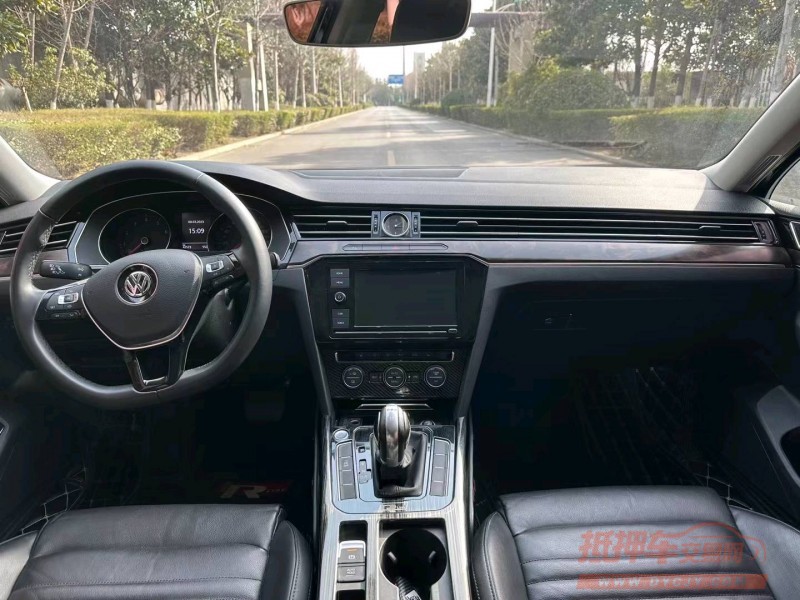 保定18年大众迈腾4