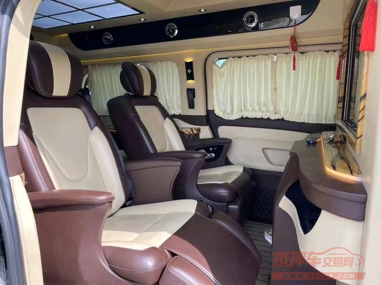 盐城19年奔驰威霆5