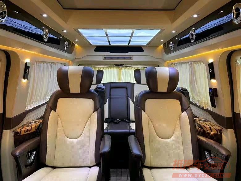 盐城19年奔驰威霆7