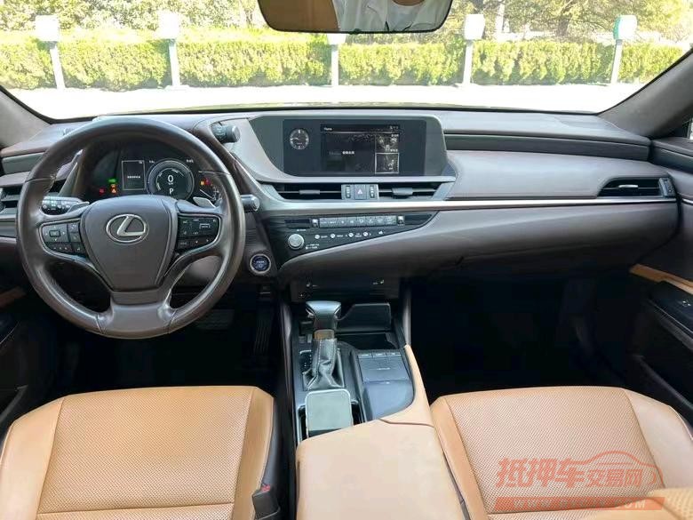 盐城20年雷克萨斯ES6