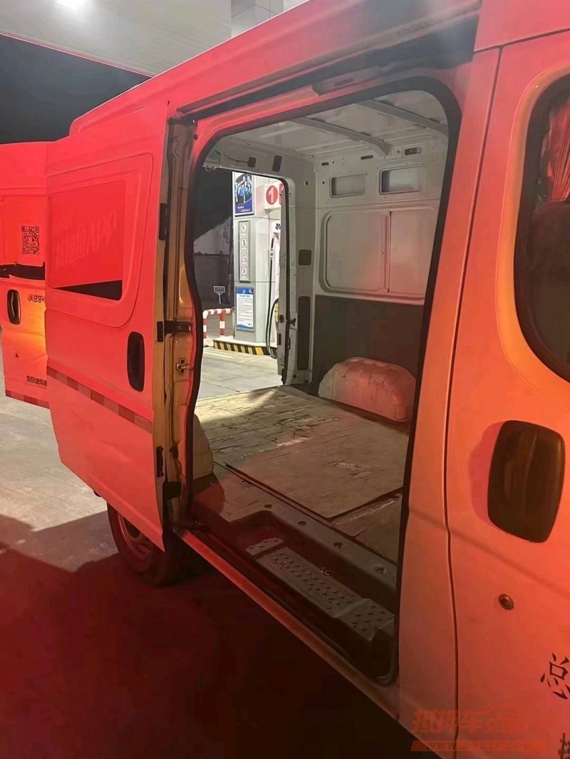 济南21年东风御风8