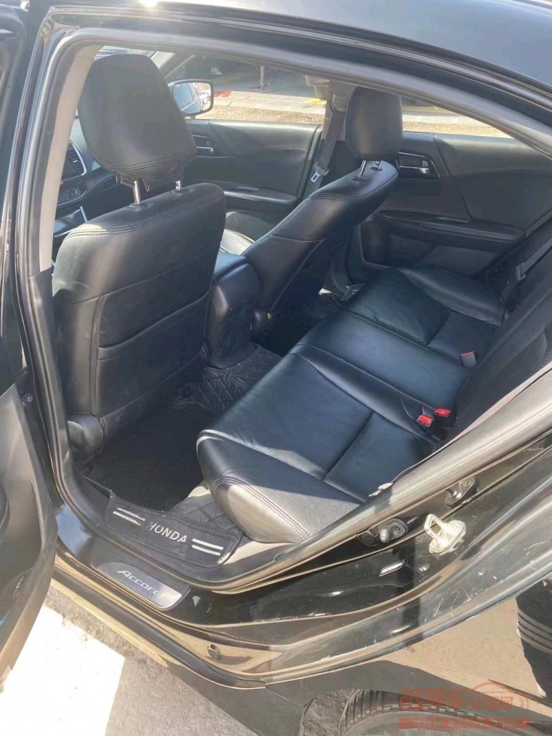 济南17年本田雅阁8