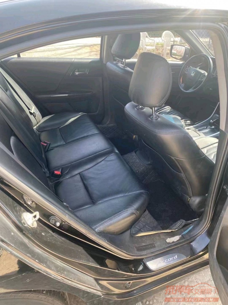 济南17年本田雅阁7