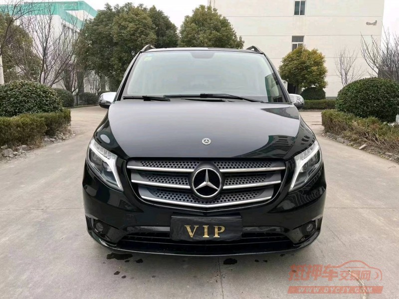 徐州19年奔驰威霆8