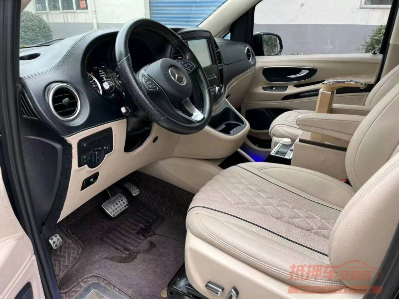 徐州19年奔驰威霆5