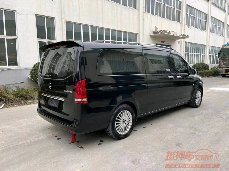 徐州19年奔驰威霆2