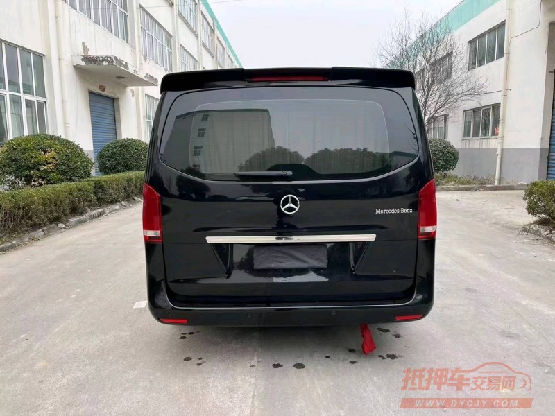 徐州19年奔驰威霆9