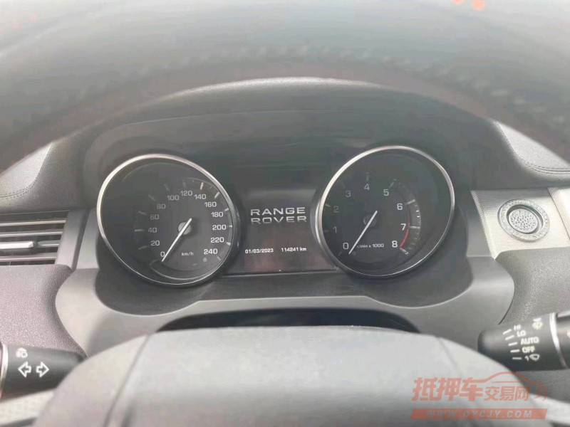 武汉14年路虎极光4